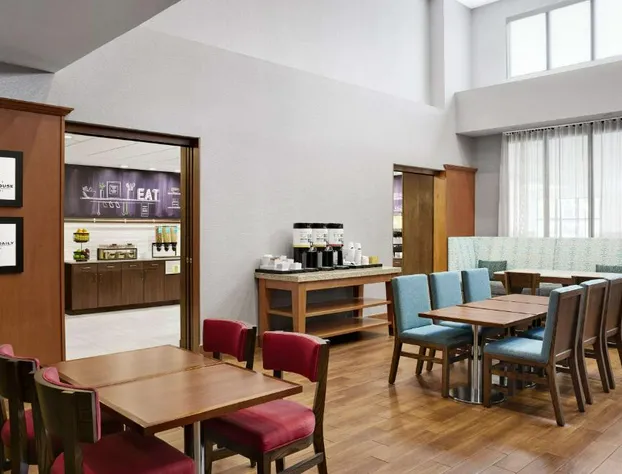 Hampton Inn & Suites New Haven - South - West Haven hotel detail image 3