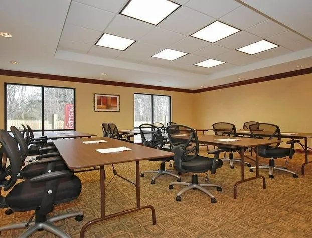 Spark by Hilton Vestal Binghamton University Area hotel detail image 2