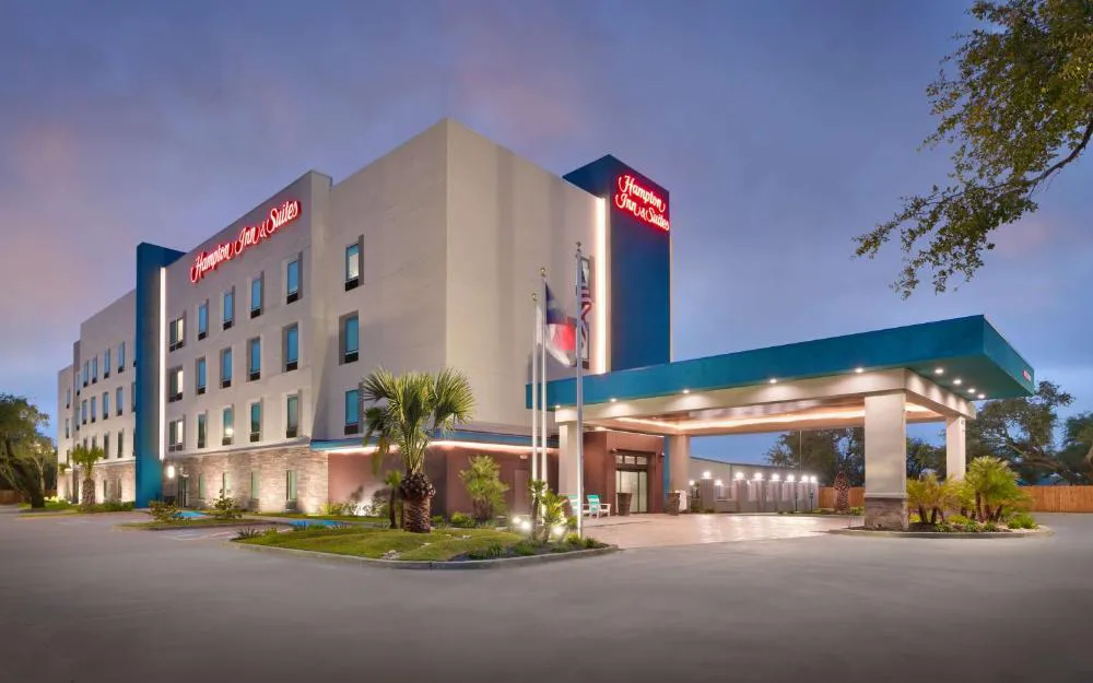 Hampton Inn & Suites Rockport-Fulton hotel hero