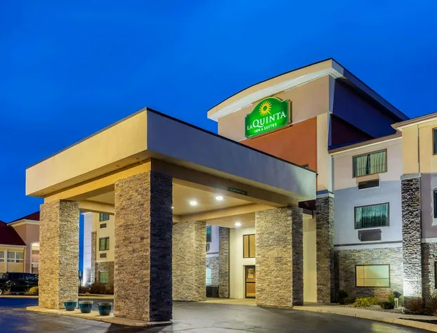 La Quinta Inn & Suites by Wyndham Batavia hotel detail image 2