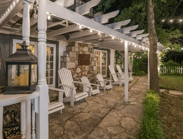 Country Woods Inn hotel detail image 4