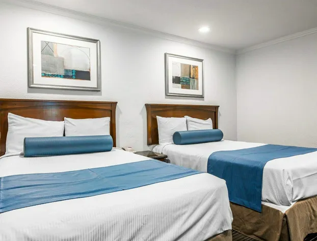 Rodeway Inn & Suites Pacific Coast Highway hotel detail image 2