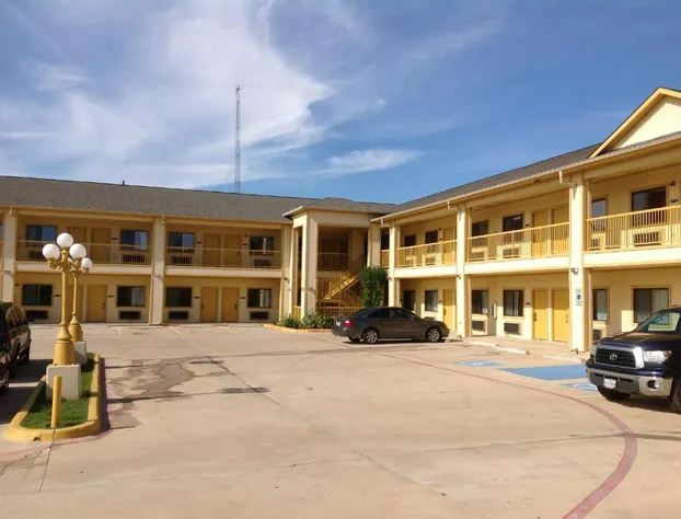 Budgetel Inn & Suites hotel detail image 1