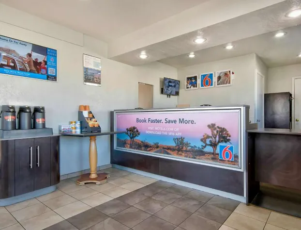 Motel 6 Albuquerque, NM - Carlisle hotel detail image 2