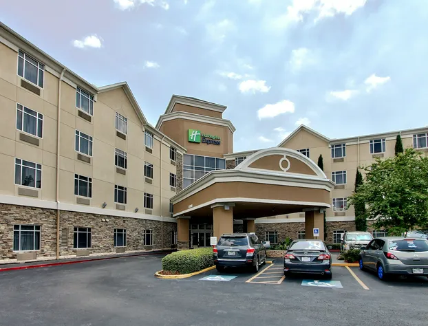 Holiday Inn Express Hotel & Suites Houston-Downtown Conv Ctr by IHG hotel detail image 3