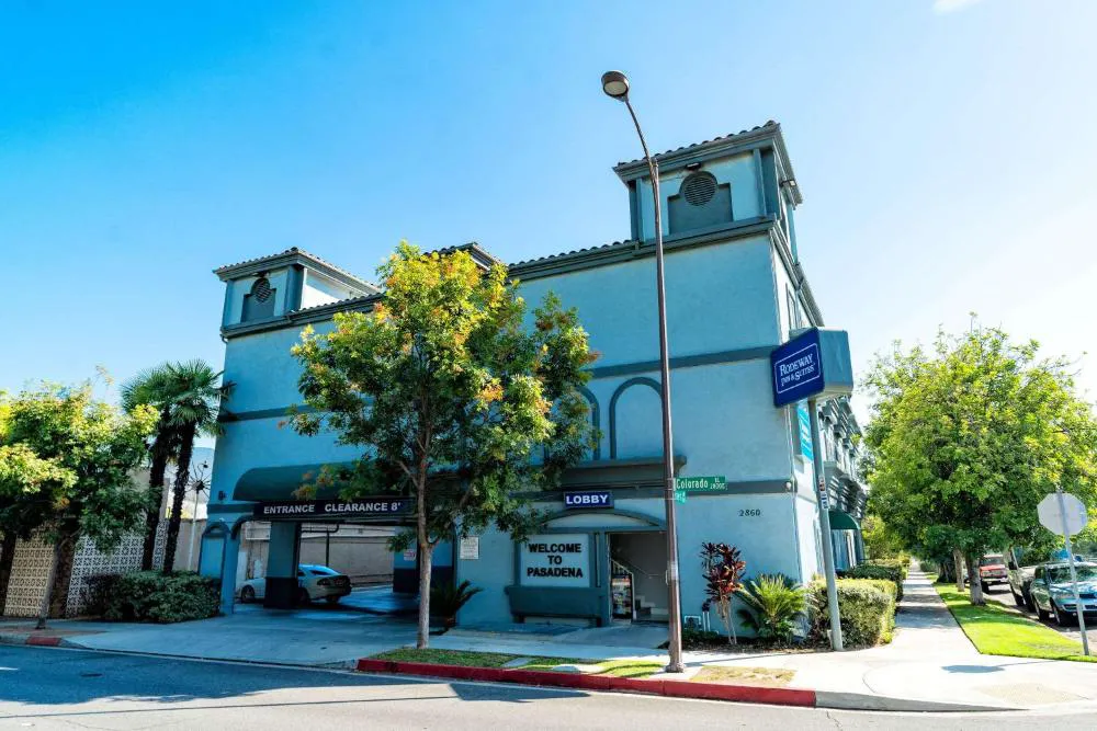 Rodeway Inn & Suites Pasadena hotel hero