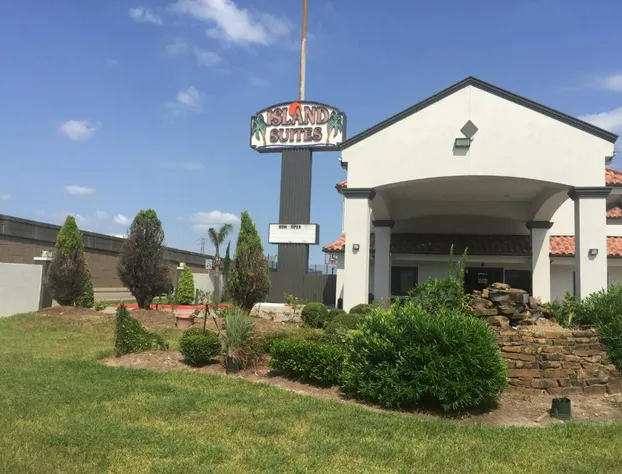 Island Suites hotel detail image 2