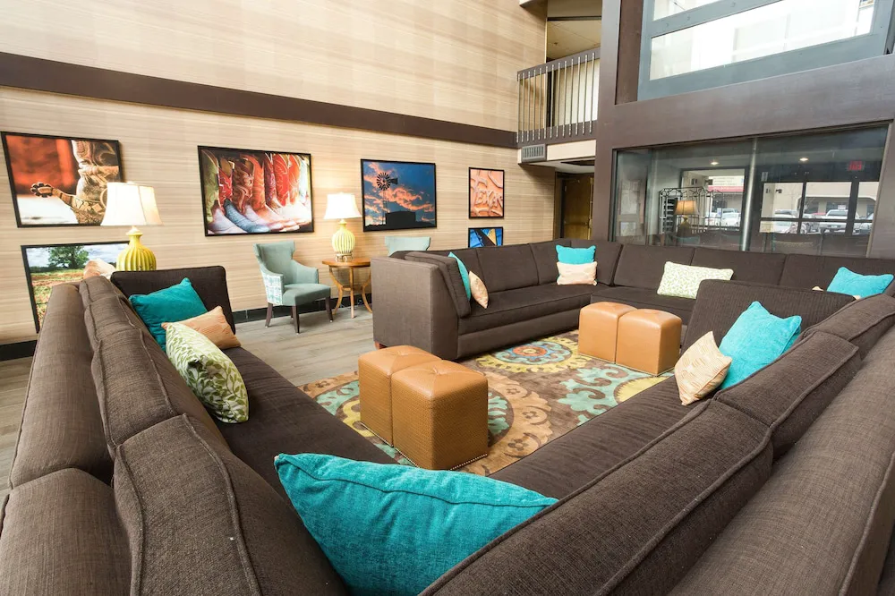 McAllen Plaza Hotel & Suites hotel hero