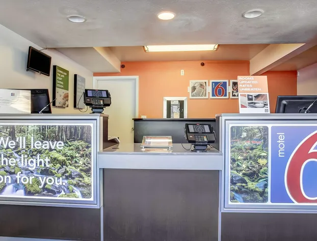 Motel 6 Medford, OR hotel detail image 4