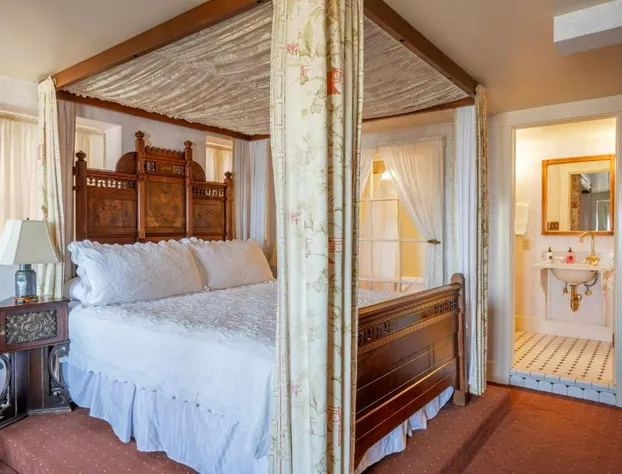 Martine Inn hotel detail image 3