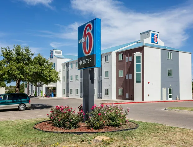 Motel 6 Roswell, NM hotel detail image 3
