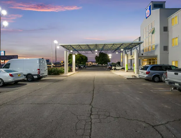 Motel 6 Roswell, NM hotel detail image 1