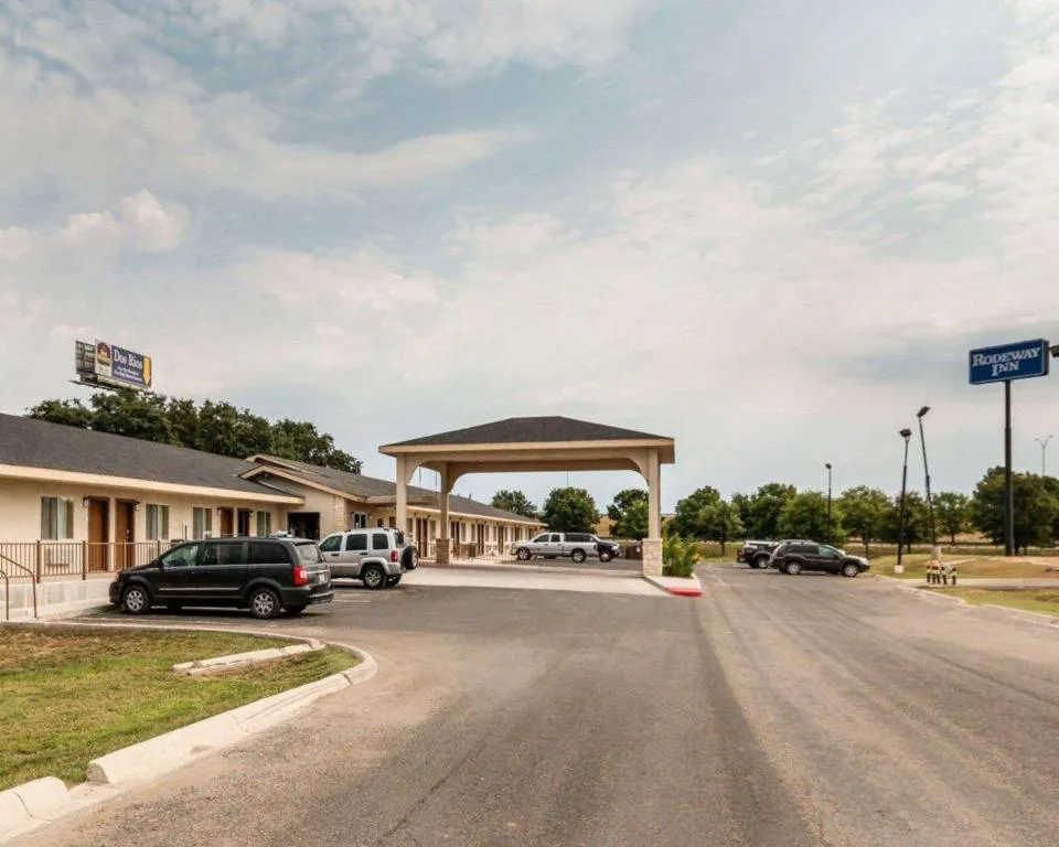 Motel 6 Junction, Texas - Llano River hotel hero