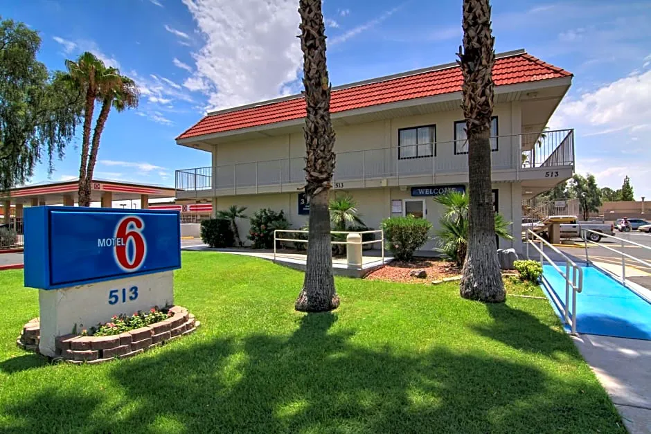 Motel 6 Tempe, AZ - Broadway - ASU hotel hero
