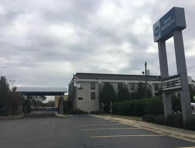 Days Inn by Wyndham Laurel MS hotel detail image 1