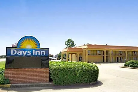 Days Inn by Wyndham Southaven MS hotel detail image 1