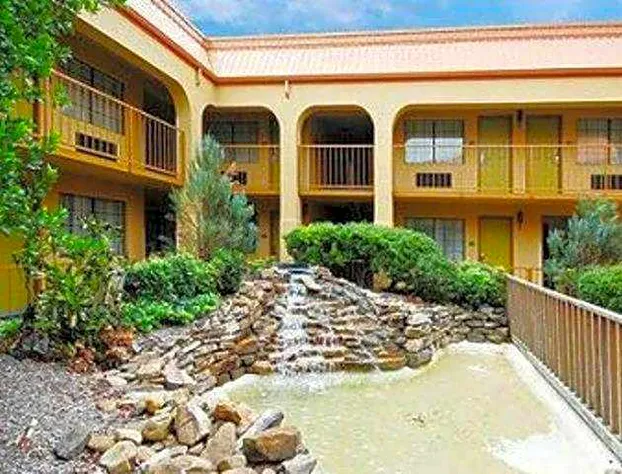 Days Inn by Wyndham Southaven MS hotel detail image 2