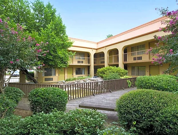 Days Inn by Wyndham Southaven MS hotel detail image 3