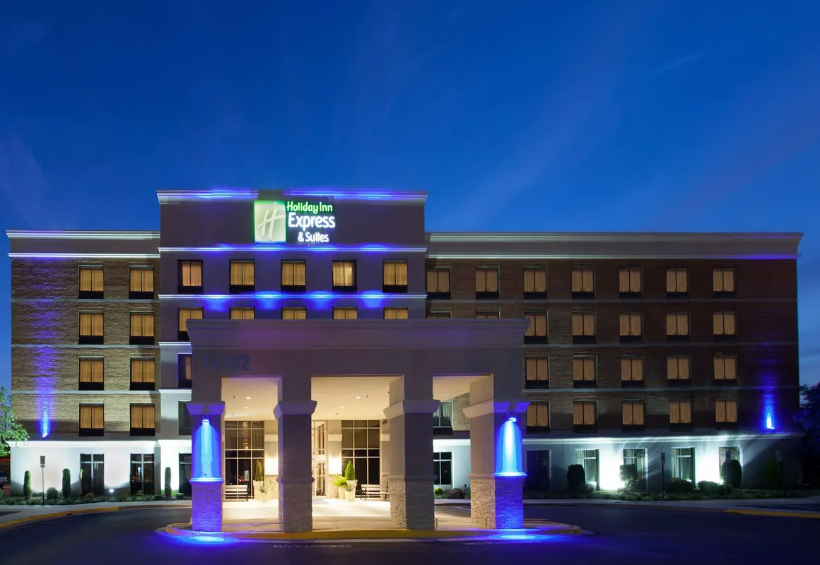 Holiday Inn Express Hotel and Suites Laurel by IHG hotel hero