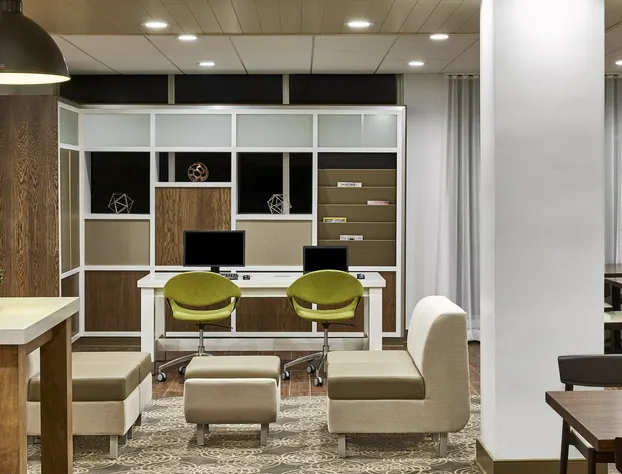 Holiday Inn Alexandria at Carlyle by IHG hotel detail image 3