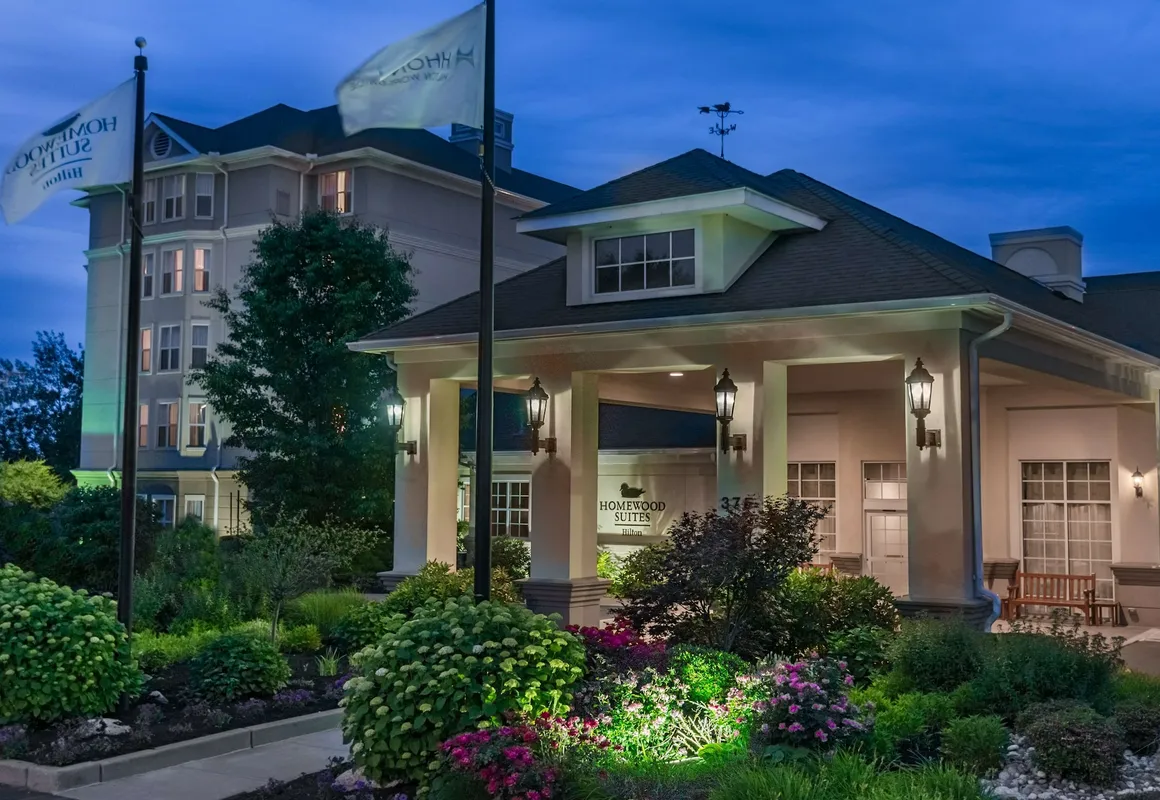 Homewood Suites by Hilton Holyoke-Springfield/North hotel hero