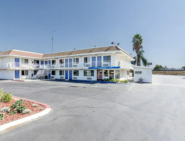 Motel 6 Modesto CA hotel detail image 1