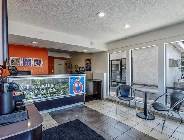 Motel 6 Modesto CA hotel detail image 3