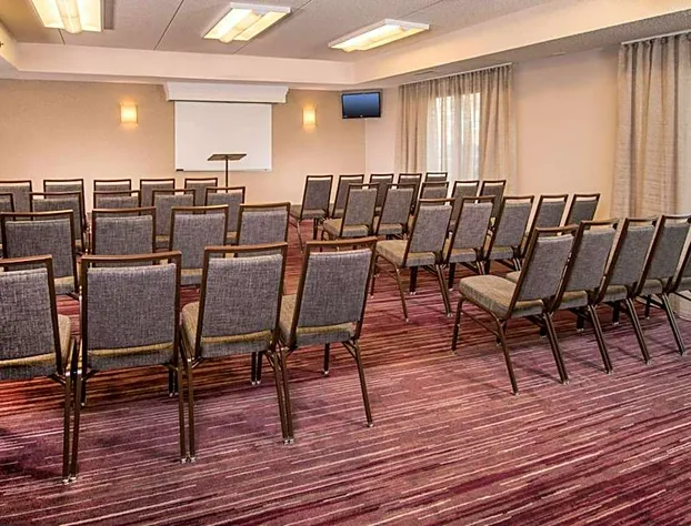 Courtyard by Marriott Washington Dulles Airport Chantilly hotel detail image 3