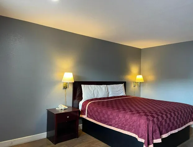 Majestic Inn hotel detail image 3