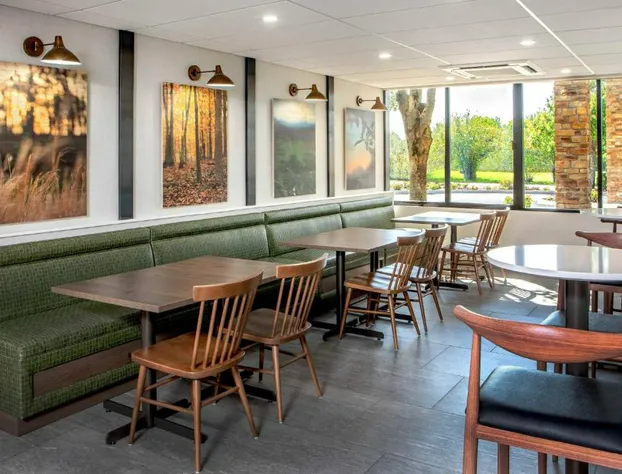 Fairfield Inn By Marriott Bangor hotel detail image 4