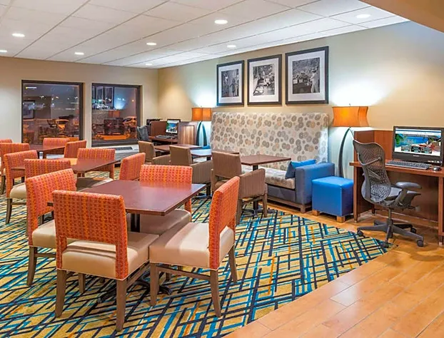 Hampton Inn Columbia hotel detail image 3