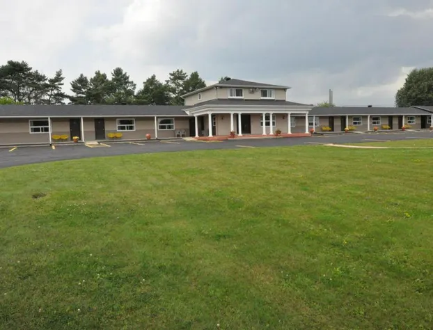 Colonial House Motor Inn hotel detail image 4