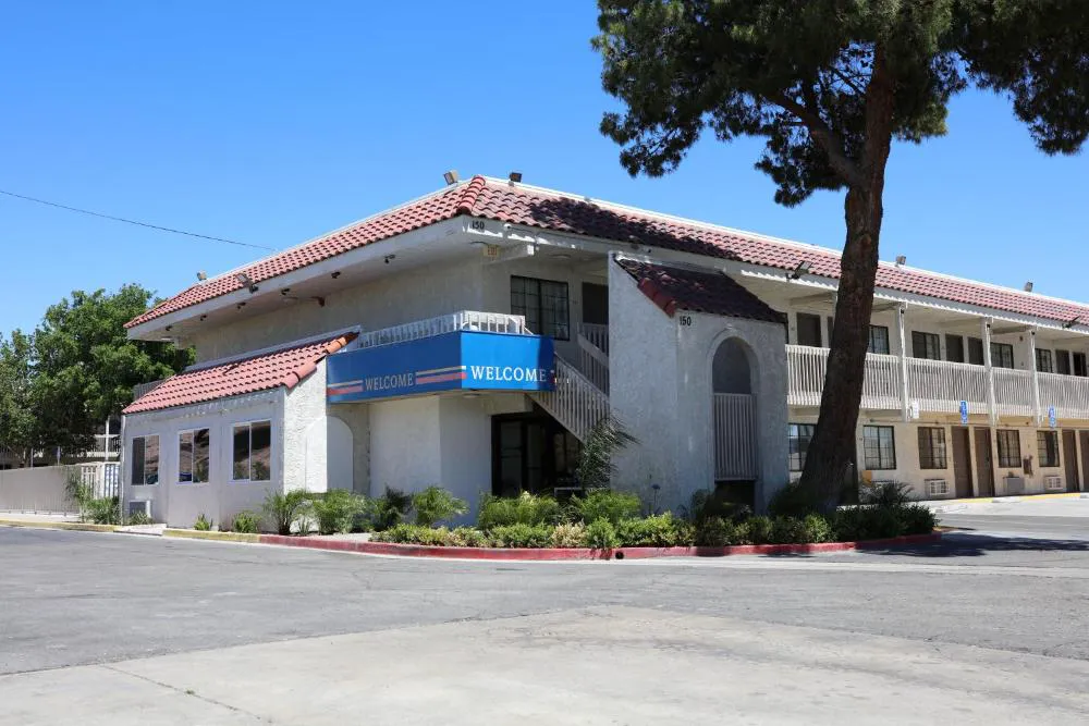Motel 6 Barstow, CA hotel hero