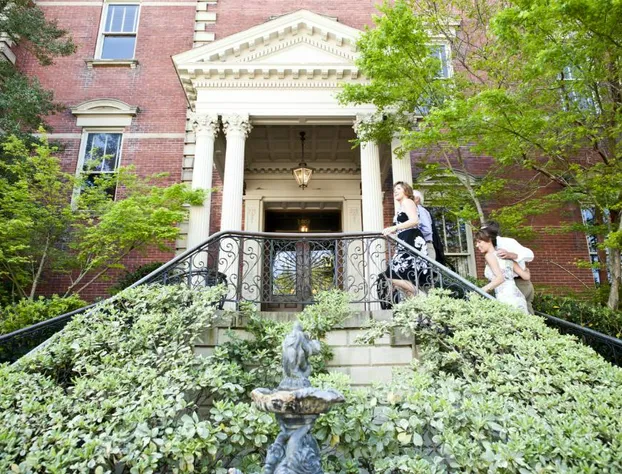 Wentworth Mansion hotel detail image 3