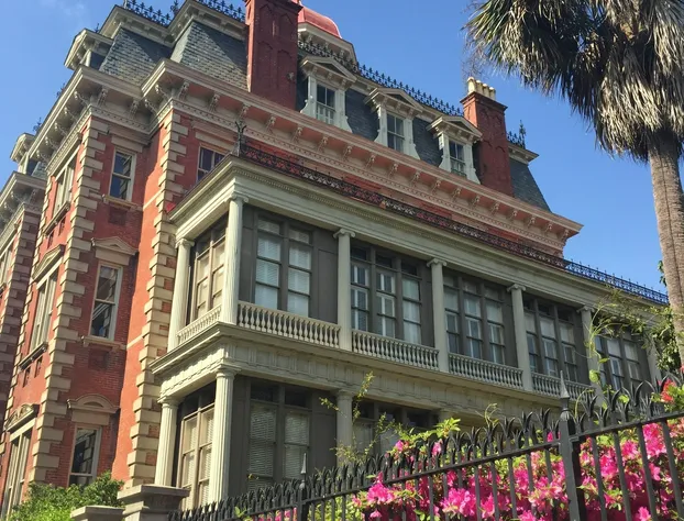 Wentworth Mansion hotel detail image 3