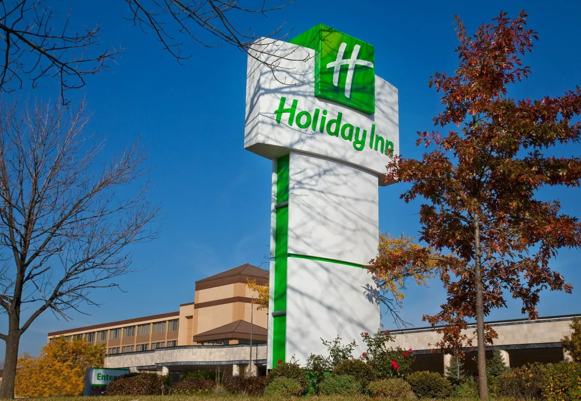 Holiday Inn Chicago North Shore by IHG hotel hero