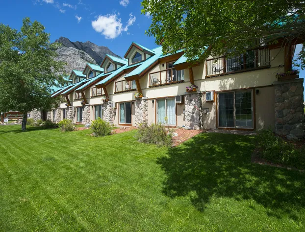 Waterton Glacier Suites hotel detail image 3