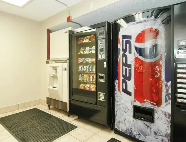 Red Roof Inn PLUS+ Chicago - Hoffman Estates hotel detail image 4