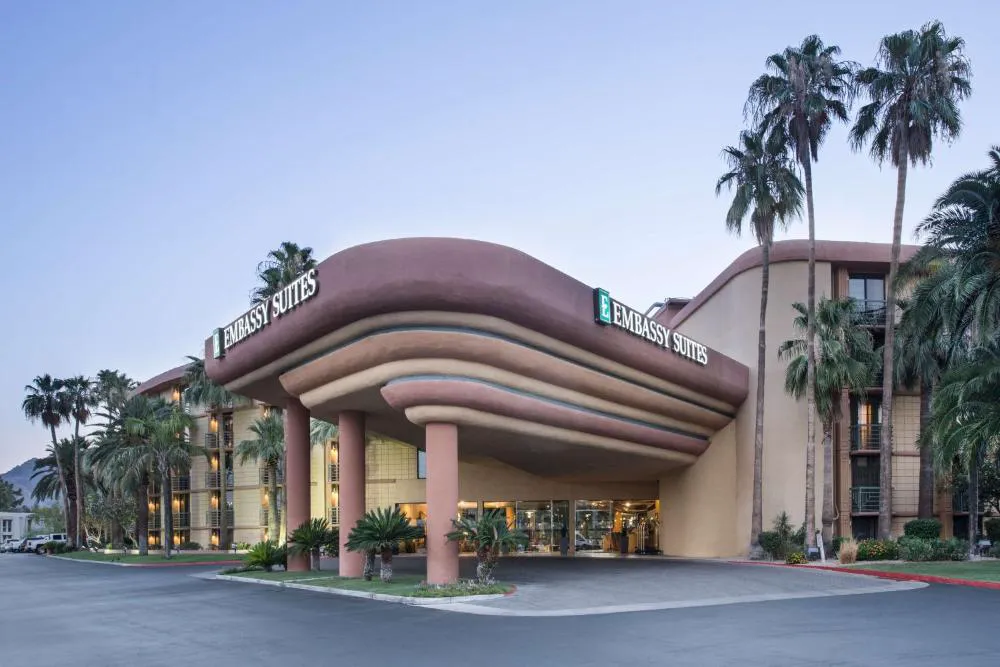 Embassy Suites by Hilton Phoenix Biltmore hotel hero