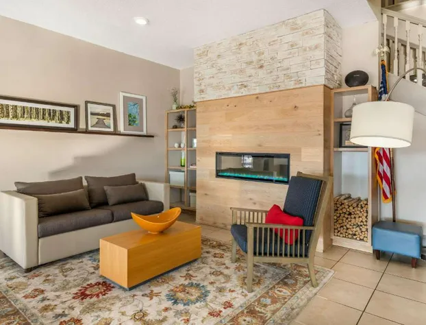 Country Inn & Suites by Radisson, Watertown, SD hotel detail image 3