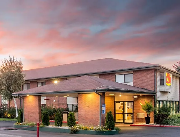 Super 8 by Wyndham Provo BYU Orem hotel detail image 3