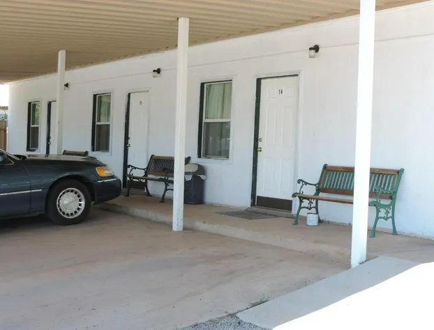 Hunters Lodge Motel hotel detail image 4