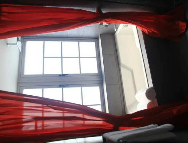 Leslie Hotel Ocean Drive hotel detail image 4