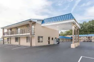 Days Inn by Wyndham Jacksonville hotel hero