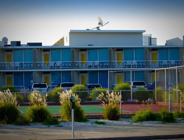 Jolly Roger Motel hotel detail image 3