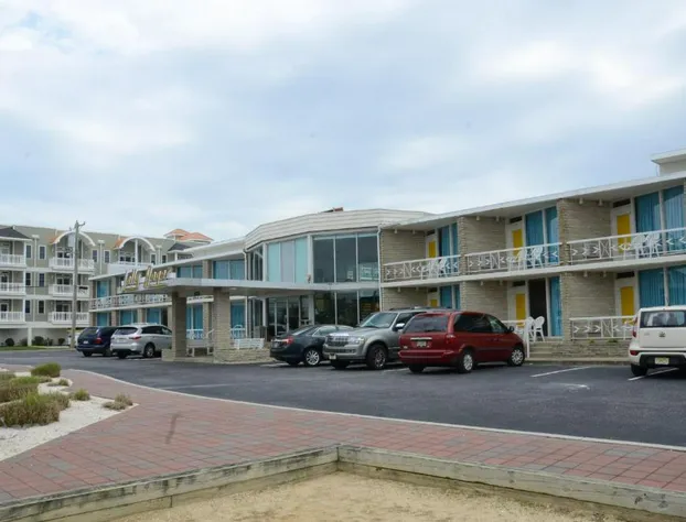 Jolly Roger Motel hotel detail image 3