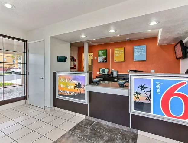 Motel 6 Salinas, CA - North Monterey Area hotel detail image 4