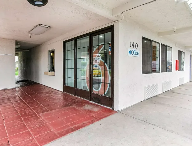 Motel 6 Salinas, CA - North Monterey Area hotel detail image 3