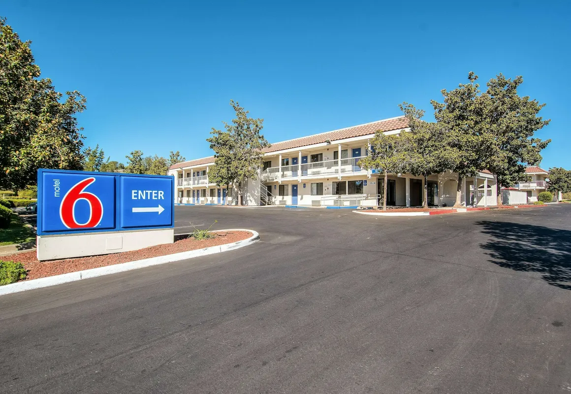 Motel 6 Redding, CA - South hotel hero