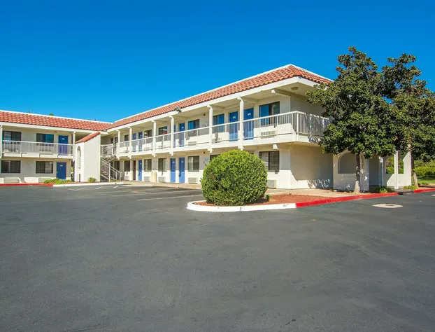 Motel 6 Redding, CA - South hotel detail image 2